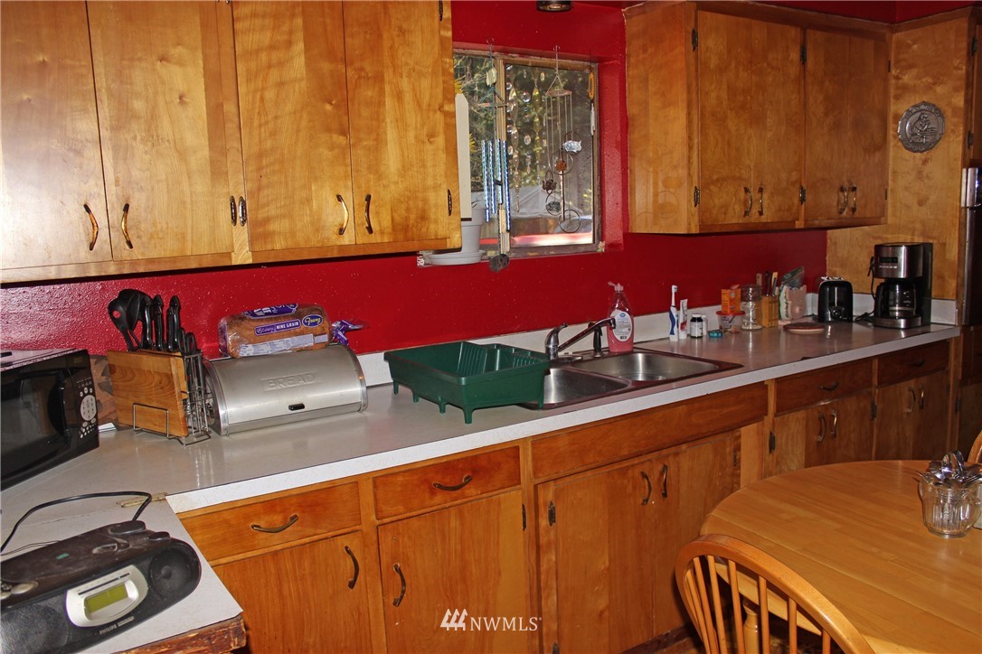 7338 James Road Southwest Rochester, WA 98579 - Photo 7 of 25