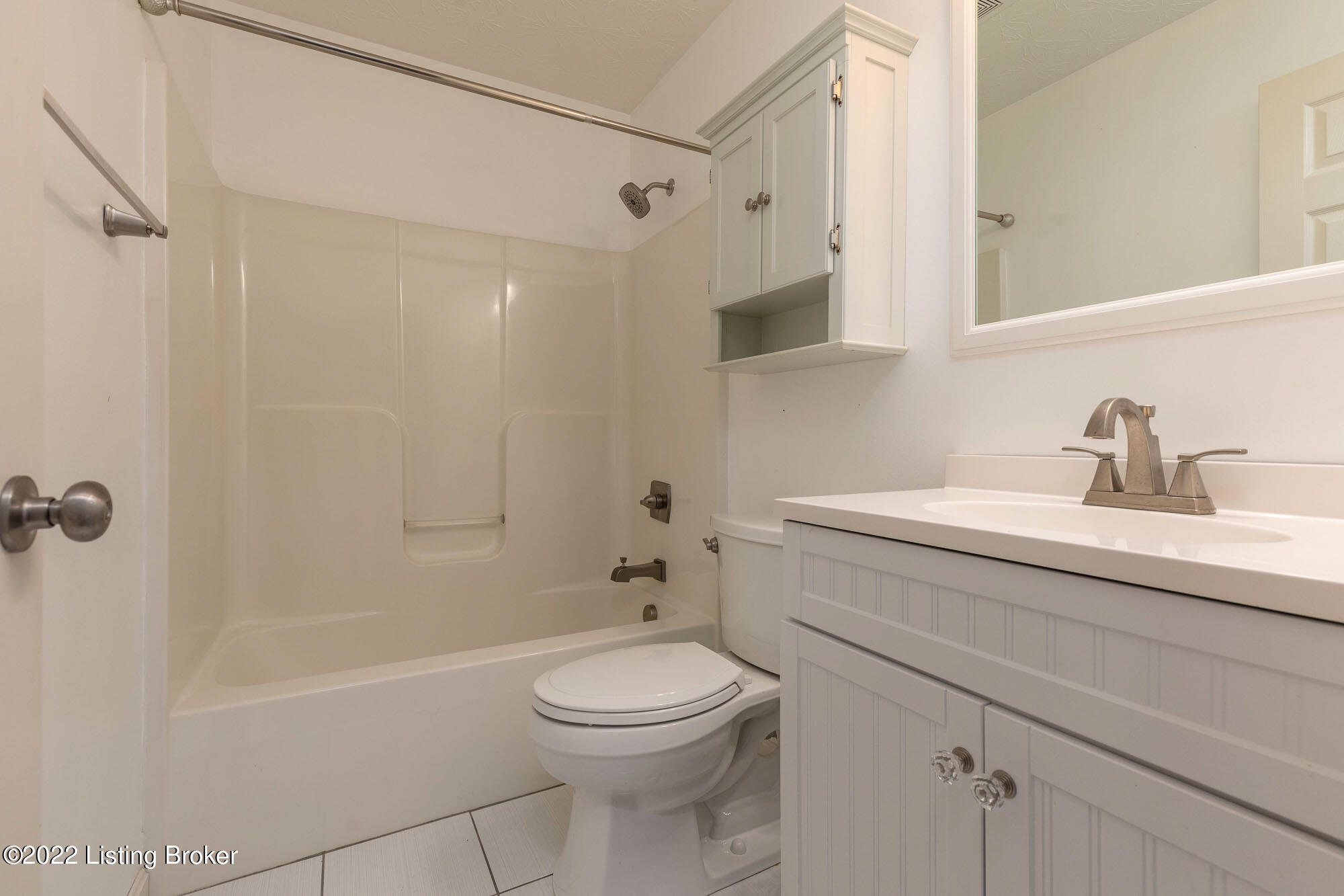 6205 Cooper Chapel Road Louisville, KY 40229 - Photo 20 of 47 Updated 2nd Bath