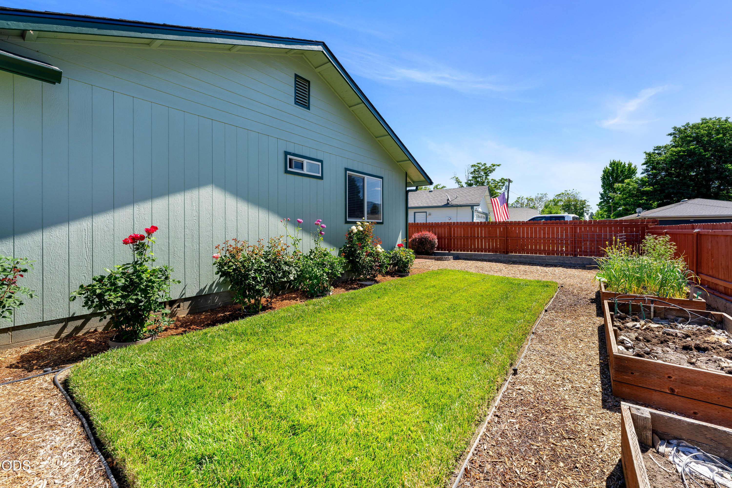 1445 Southwest Silver Maple Way Grants Pass, OR 97526 - Photo 22 of 29