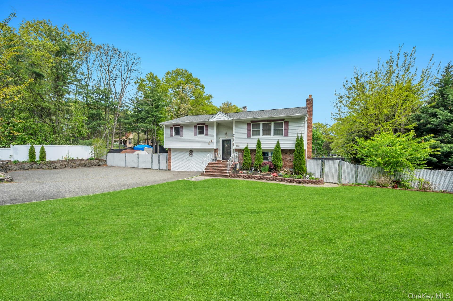 485 Canal Road Port Jefferson Station, NY 11776 - Photo 7 of 44