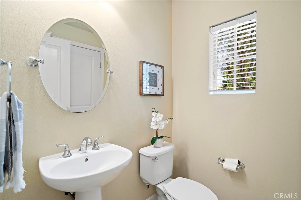 41 Coleridge Irvine, CA 92620 - Photo 23 of 36 1/2 bath on main floor