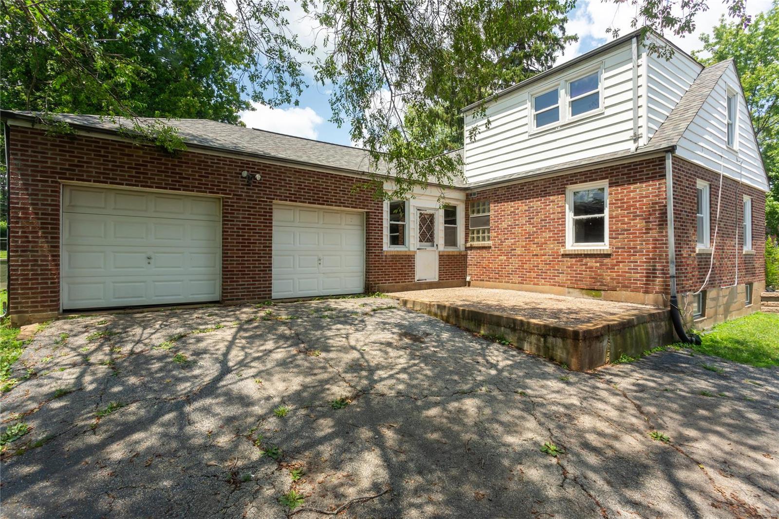 9218 Alpine Drive St. Louis, MO 63123 - Photo 20 of 22