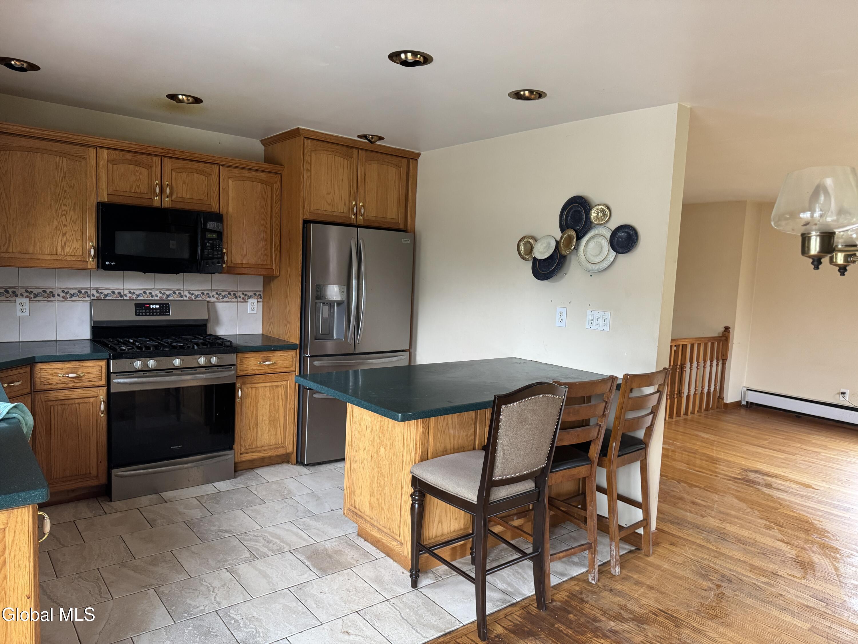 186 Middletown Road Waterford, NY 12188 - Photo 12 of 47 IMG_2186