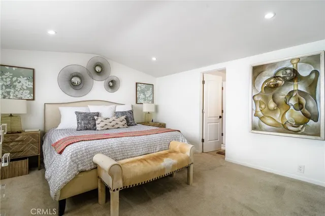 $7,500,000 | 302 South Bay Front, Newport Beach, CA 92662