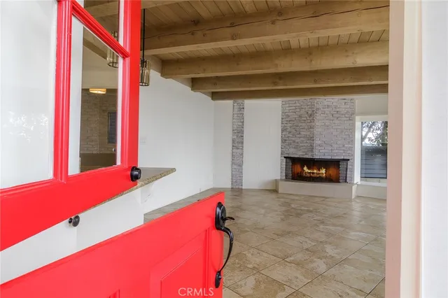 $7,500,000 | 302 South Bay Front, Newport Beach, CA 92662