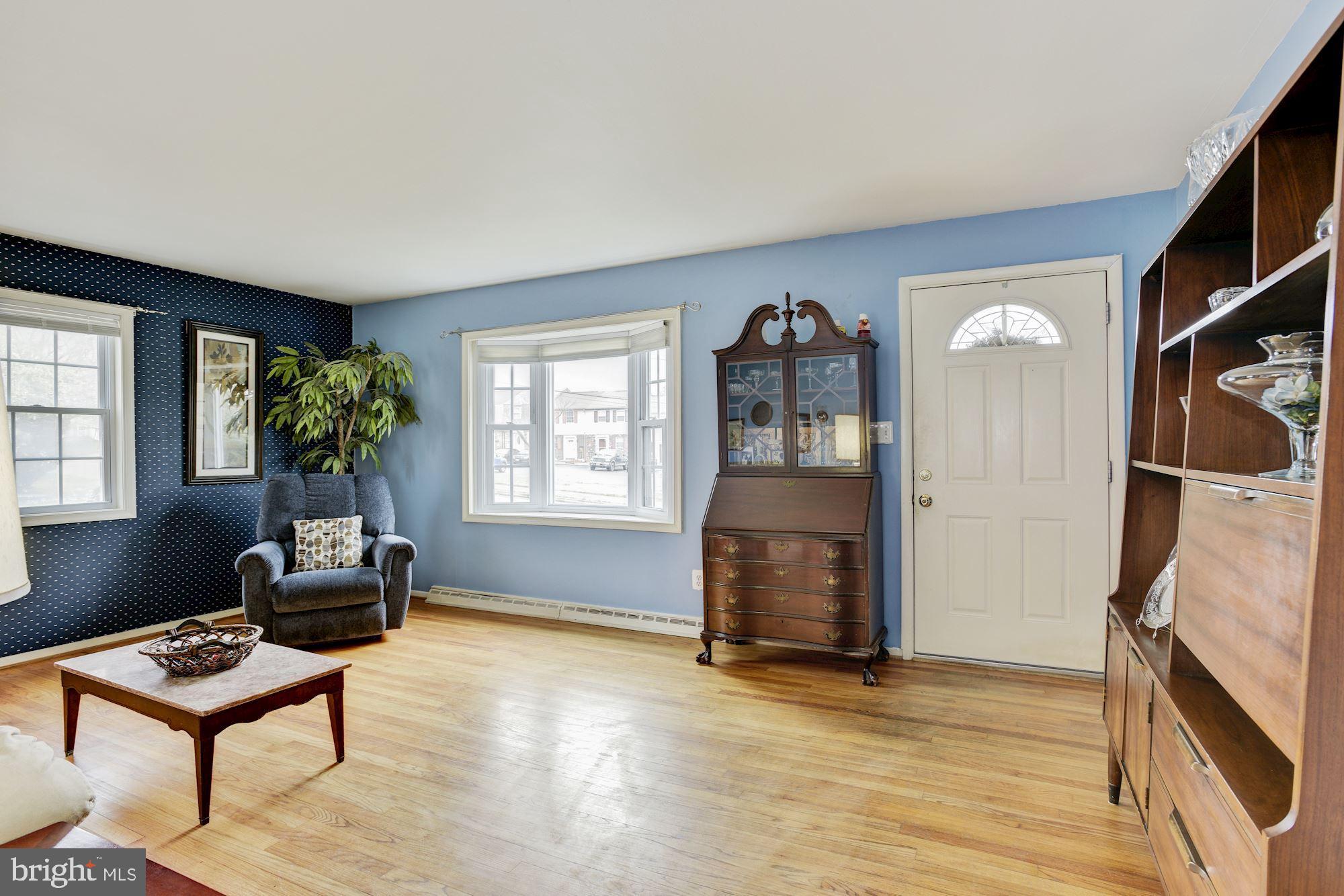 108 Charlgate Road Owings Mills, MD 21117 - Photo 4 of 25 Living Room