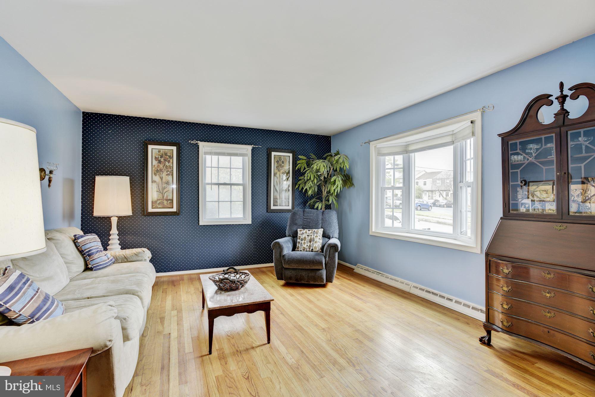 108 Charlgate Road Owings Mills, MD 21117 - Photo 5 of 25 Living Room