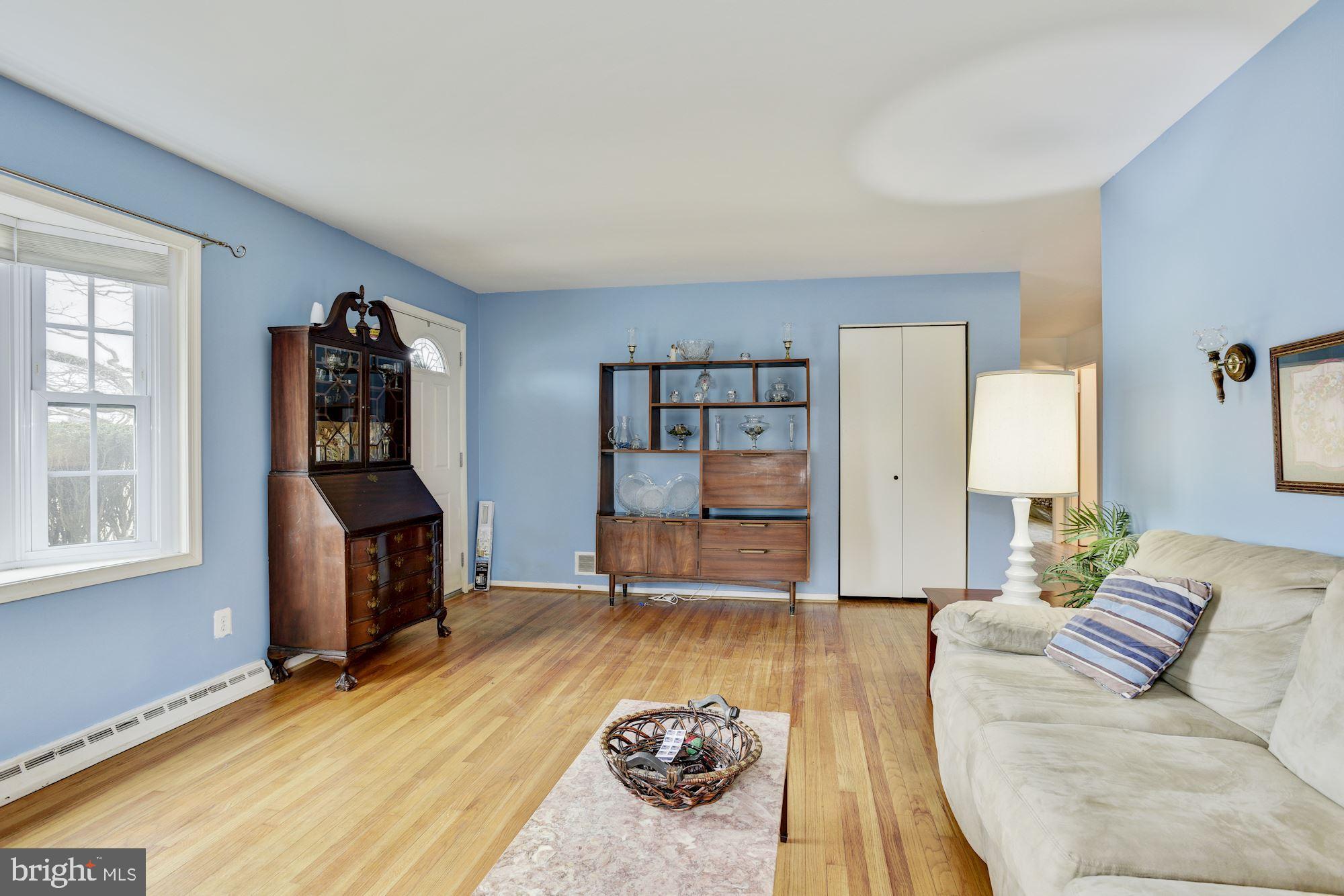 108 Charlgate Road Owings Mills, MD 21117 - Photo 7 of 25 Living Room