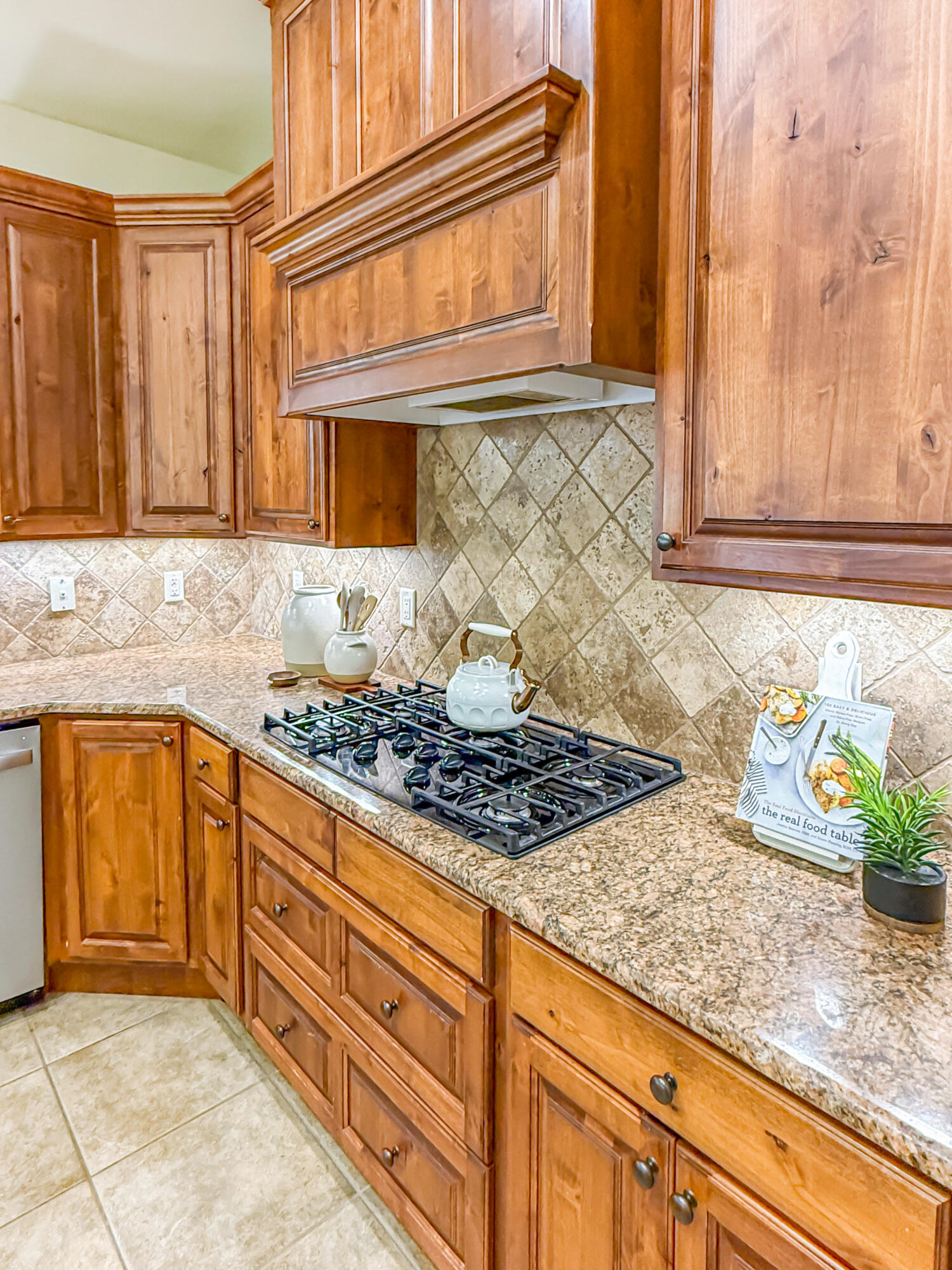 1620 East 1450th Street South, Unit 20 St. George, UT 84790 - Photo 10 of 29 Kitchen 1