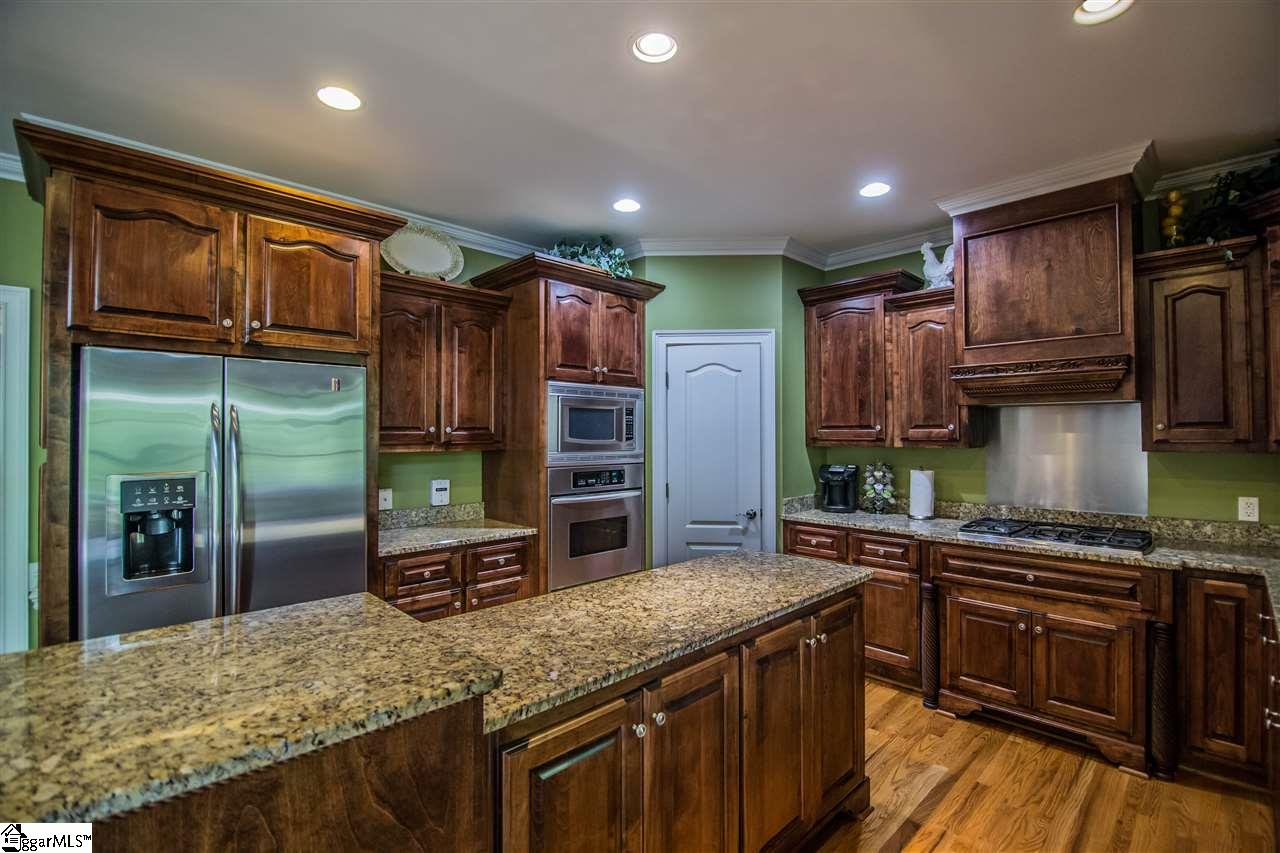 111 Birch River Road Greenville, SC 29611 - Photo 13 of 36 Gallery Image 13