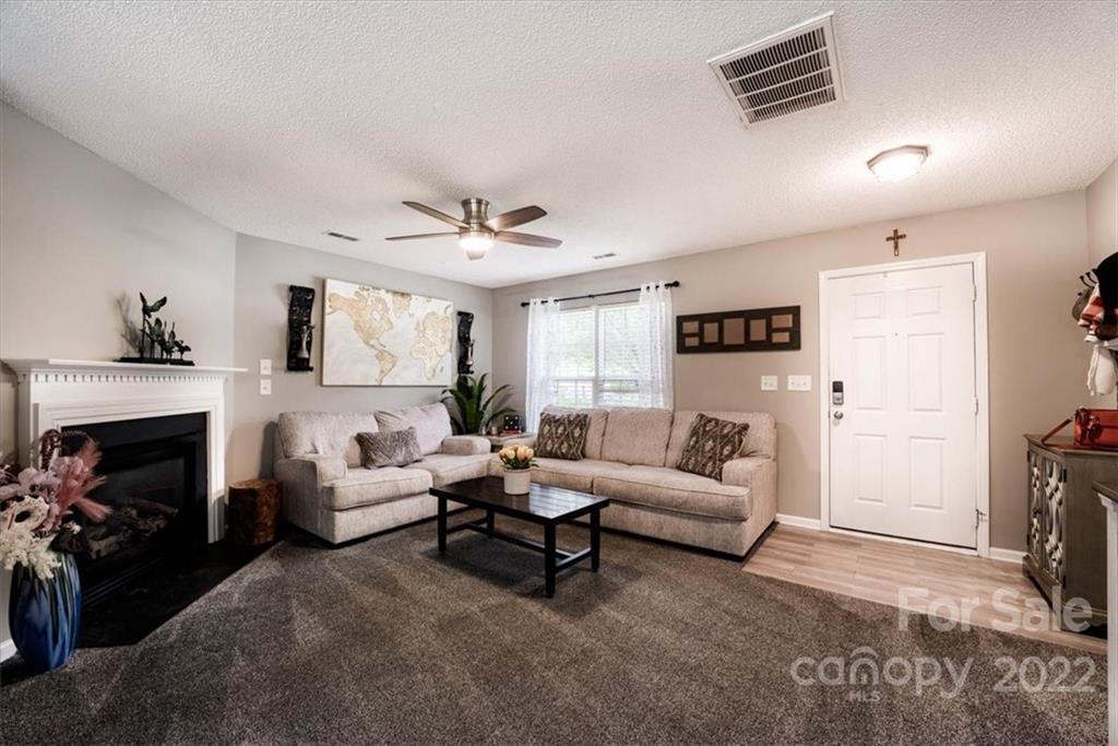 228 Chestnut Avenue Tega Cay, SC 29708 - Photo 5 of 26 Gallery Image 5