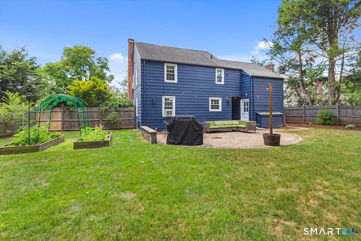 42 Gifford Road West Hartford, CT 06119 - Photo 25 of 28