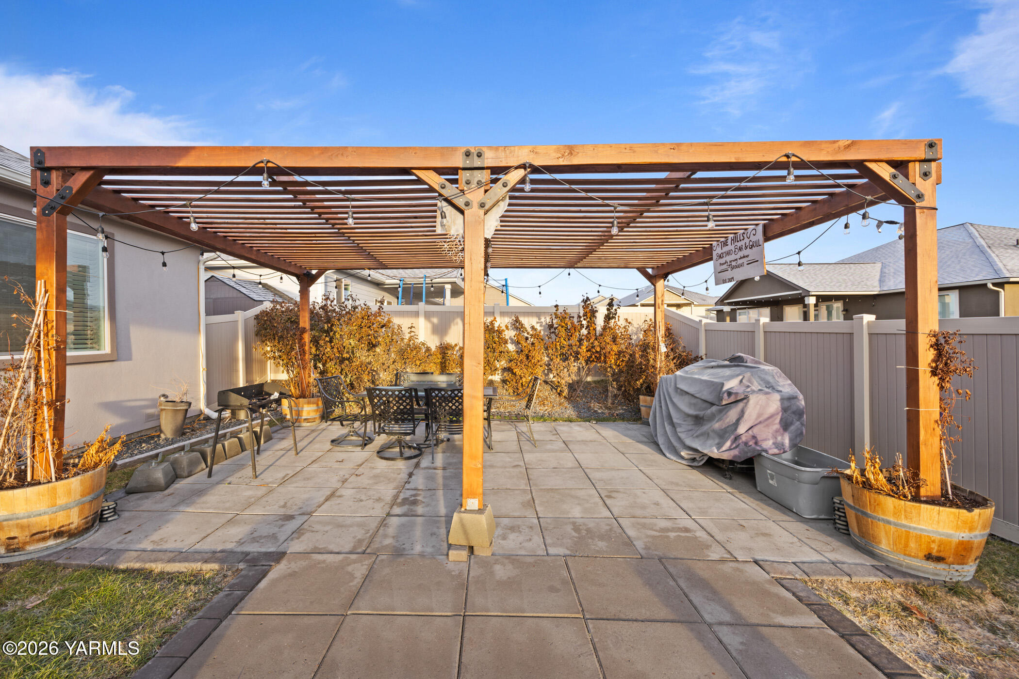 1425 Valhalla Loop Selah, WA 98942 - Photo 32 of 33 PERGOLA