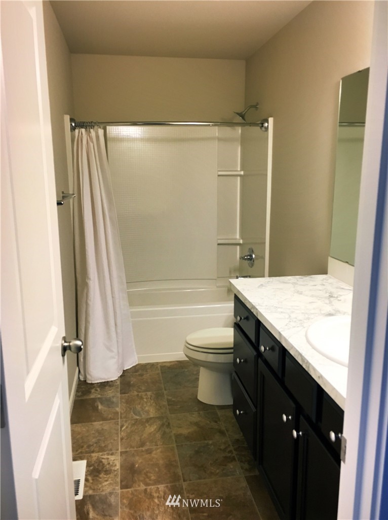 13319 Southeast 180th Street Renton, WA 98058 - Photo 14 of 25 Gallery Image 14