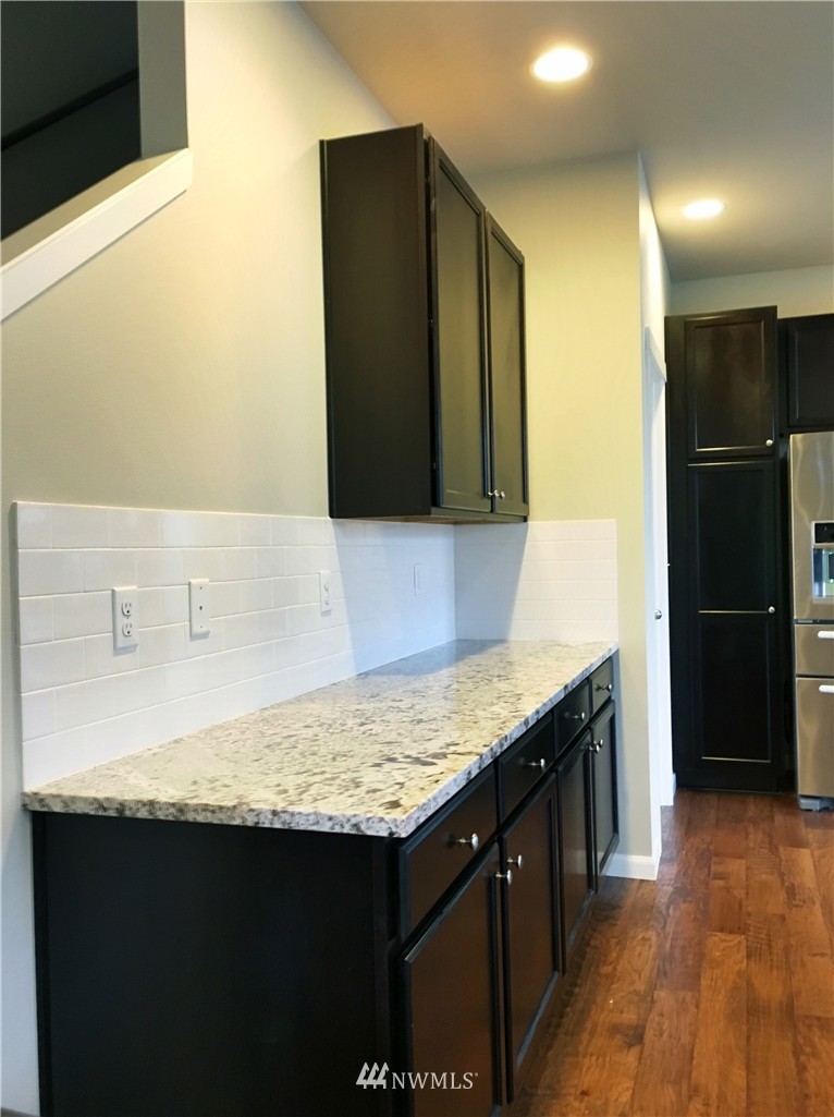 13319 Southeast 180th Street Renton, WA 98058 - Photo 4 of 25 Gallery Image 4