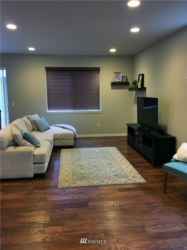 13319 Southeast 180th Street Renton, WA 98058 - Photo 6 of 25 Gallery Image 6