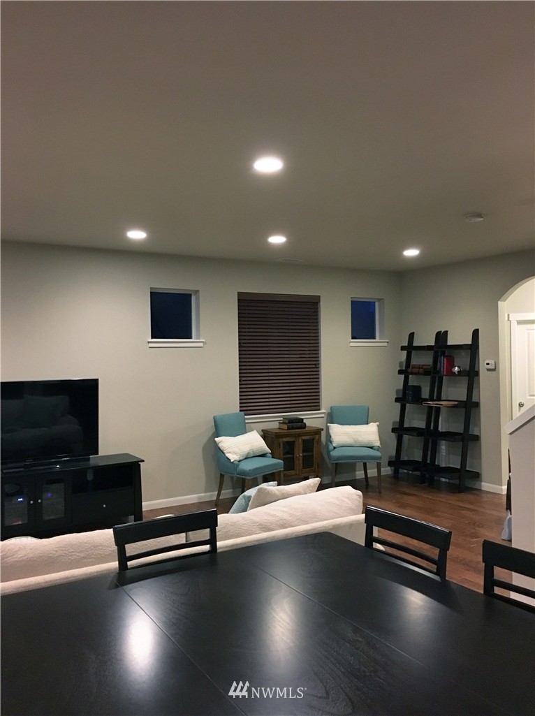 13319 Southeast 180th Street Renton, WA 98058 - Photo 7 of 25 Gallery Image 7