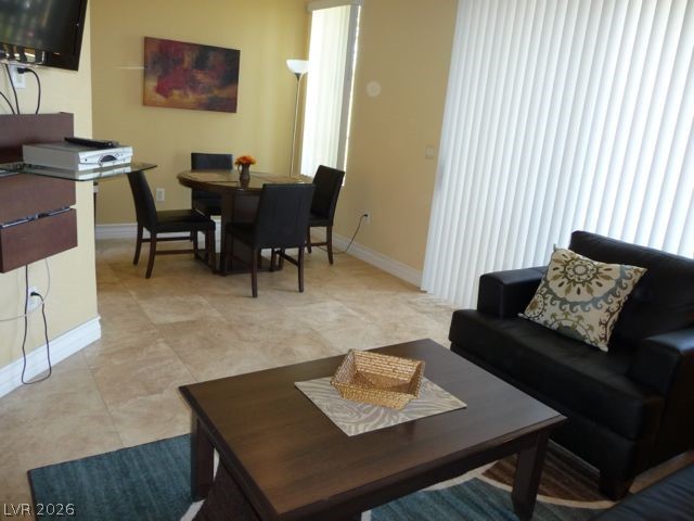 270 East Flamingo Road, Unit 318 Las Vegas, NV 89169 - Photo 2 of 28
