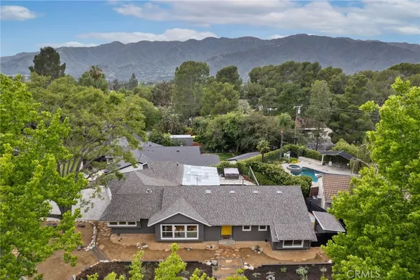 $1,900,000 | 5031 El Adobe Lane, La Crescenta, CA 91214
