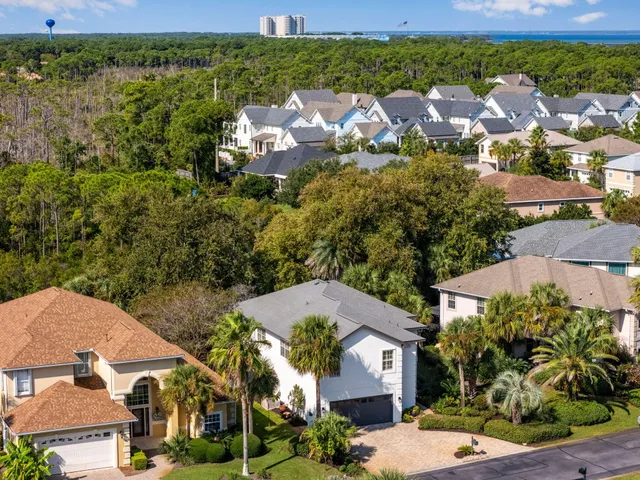 $3,200 | 314 Tequesta Drive, Destin, FL 32541