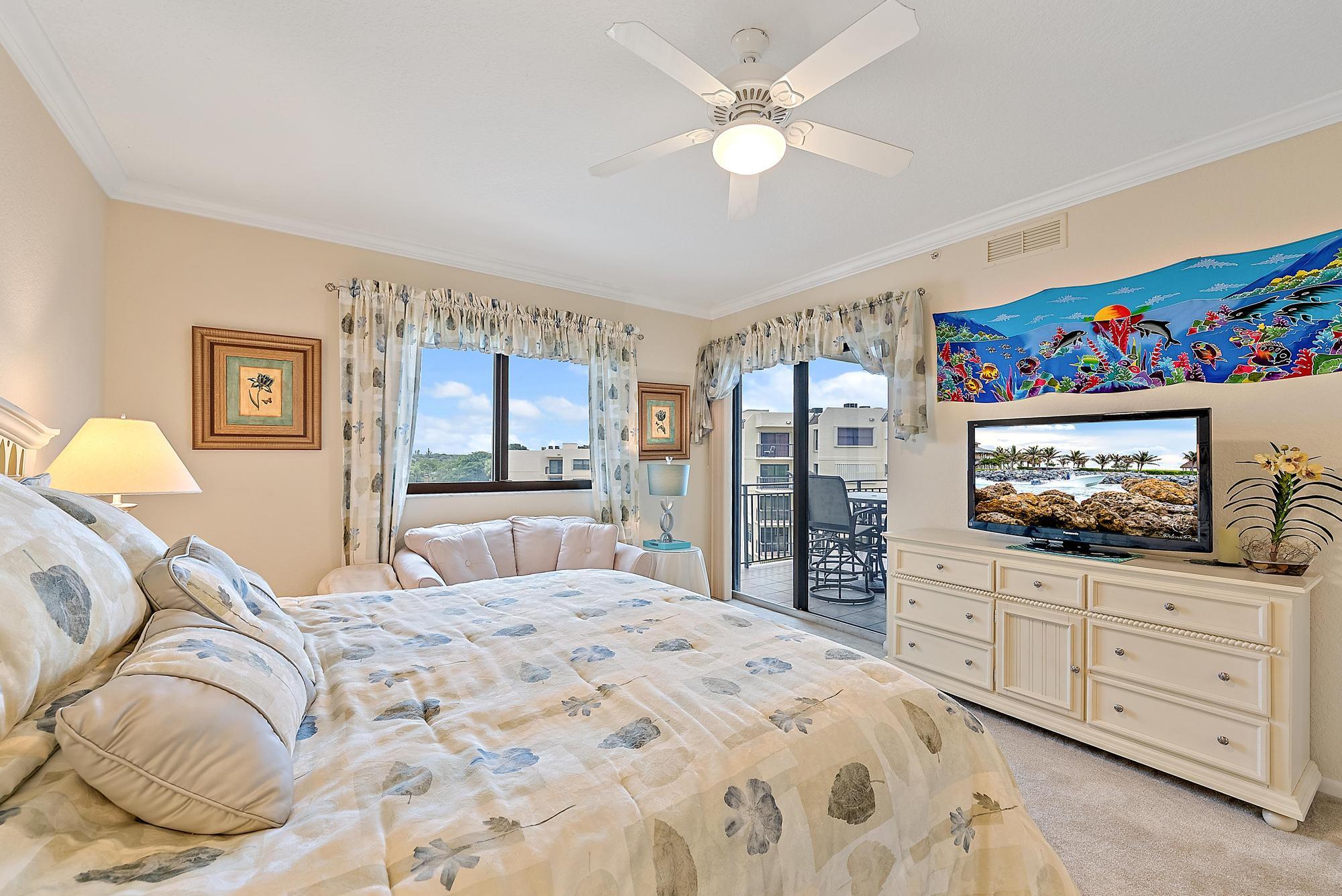 370 Golfview Road, Unit 502 North Palm Beach, FL 33408 - Photo 11 of 33 Primary Suite