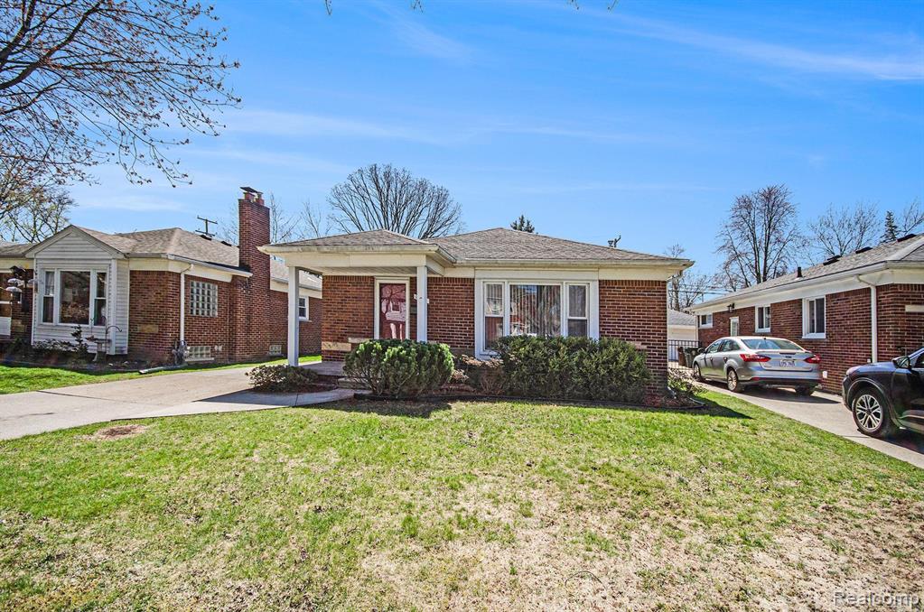 1855 Prestwick Road Grosse Pointe, MI 48236 - Photo 19 of 21