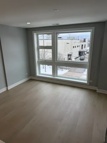 $2,695 | 2622 West Adams Street, Unit 3, Chicago, IL 60612