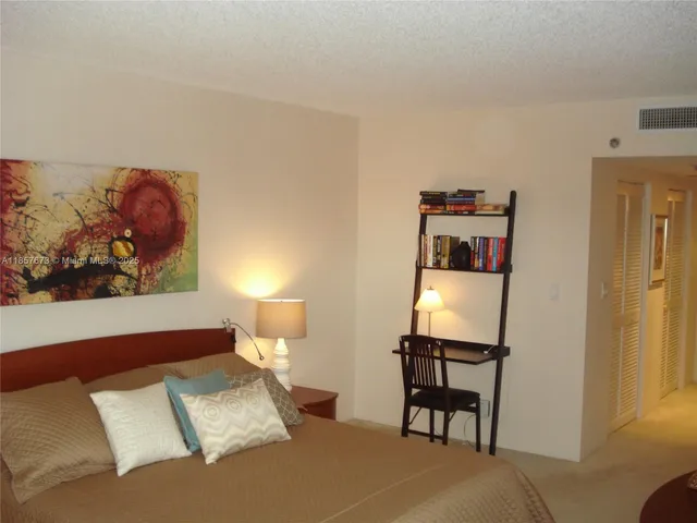 $5,400 | 3600 Yacht Club Drive, Unit 1503, Aventura, FL 33180