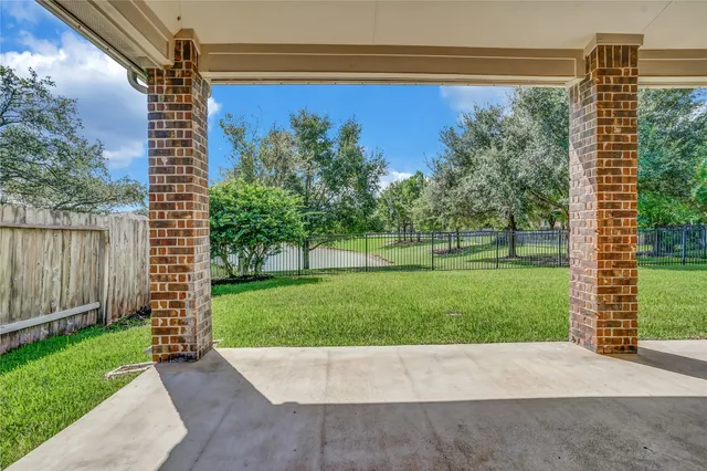 $540,000 | 5947 Green Meadows Lane, Katy, TX 77493