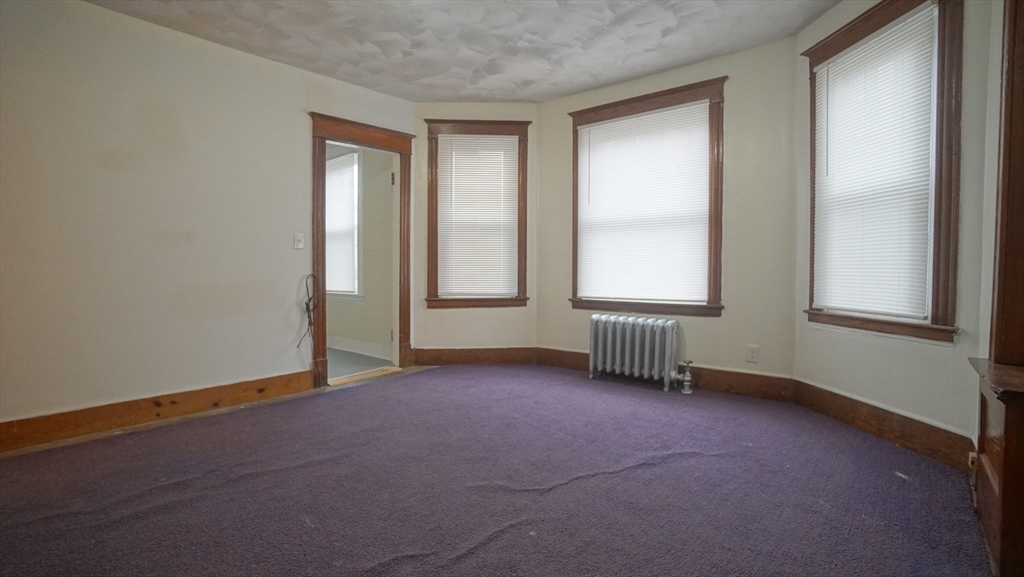 75-77 Sycamore Street Springfield, MA 01109 - Photo 9 of 40