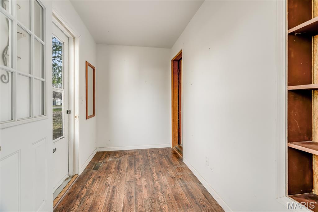 322 Main Street Harvel, IL 62538 - Photo 4 of 21