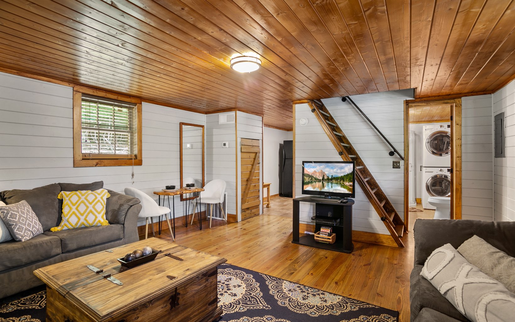 12 Rose Court Ellijay, GA 30540 - Photo 5 of 34 a living room with furniture and a wooden floor