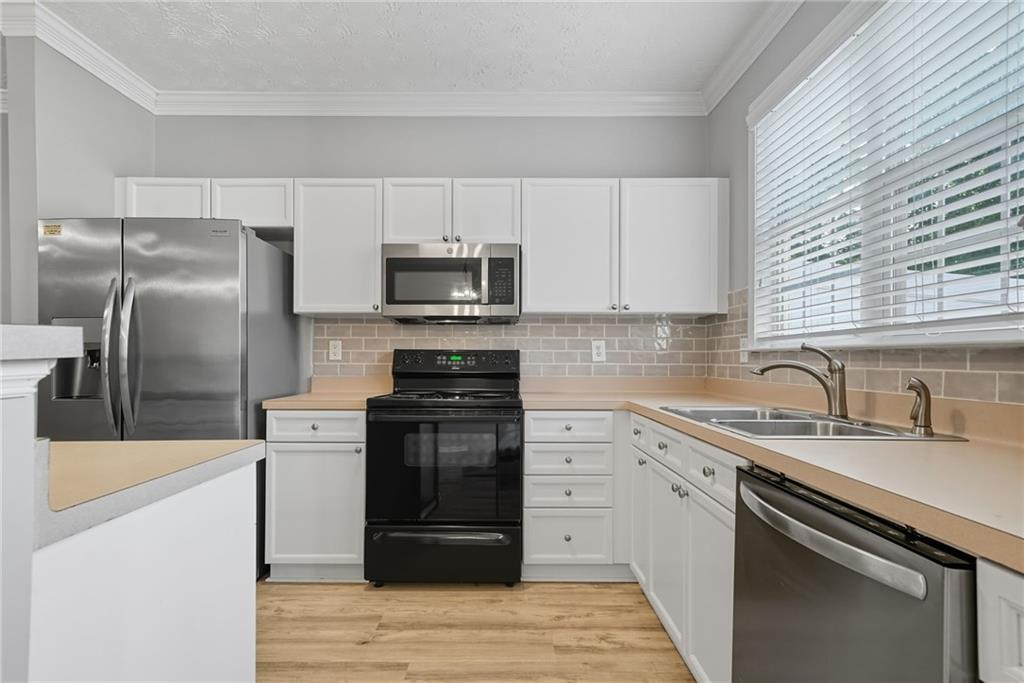 4836 Zephyr Cove Place Flowery Branch, GA 30542 - Photo 8 of 44