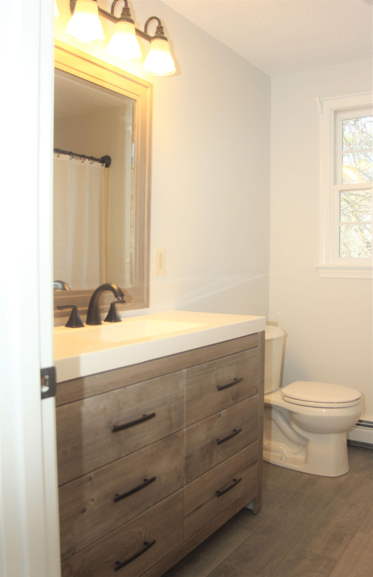 725 School House Road Eastham, MA 02642 - Photo 15 of 35 2nd Floor Bath