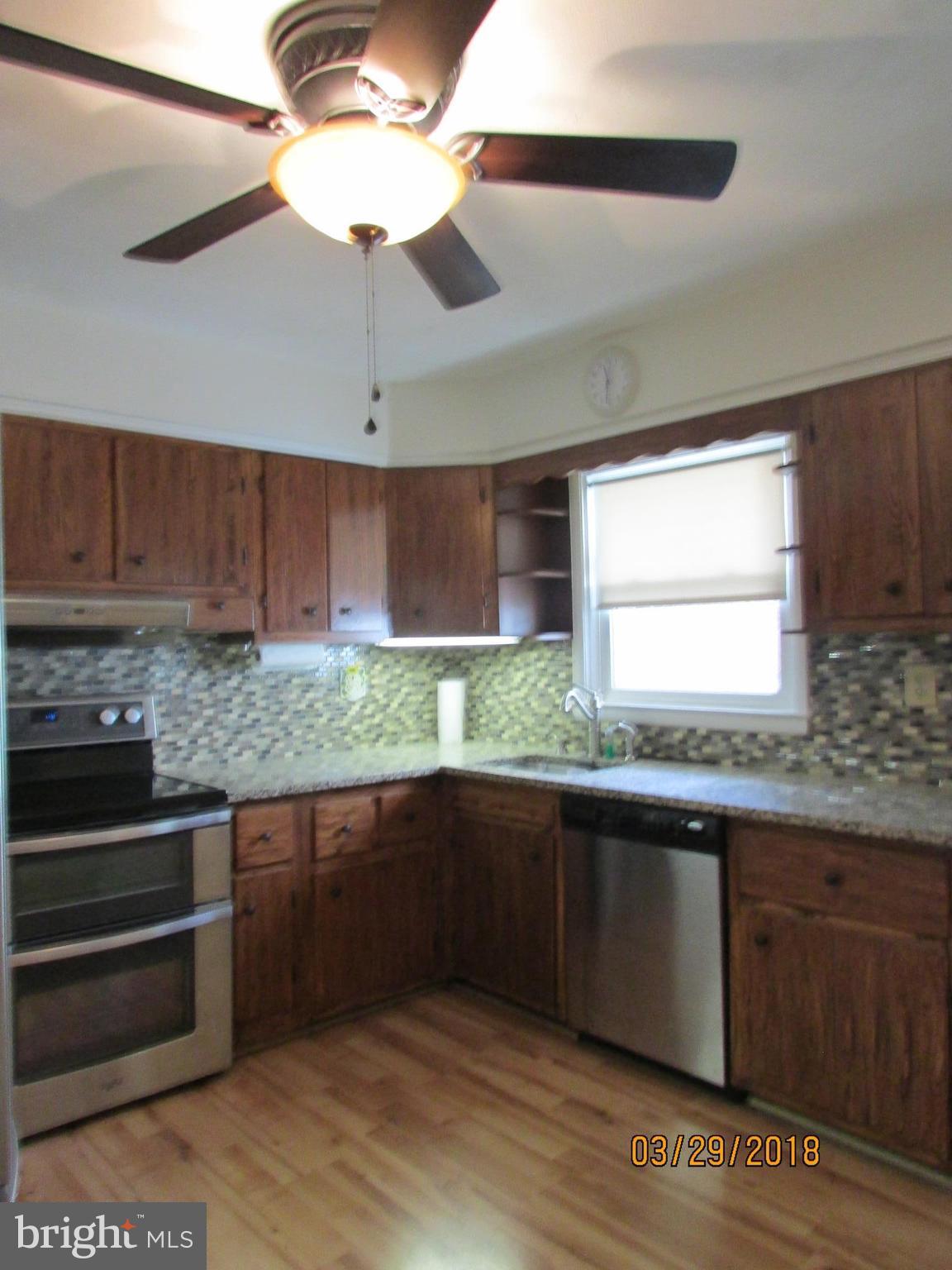 4251 Darleigh Road Baltimore, MD 21236 - Photo 8 of 30 Kitchen