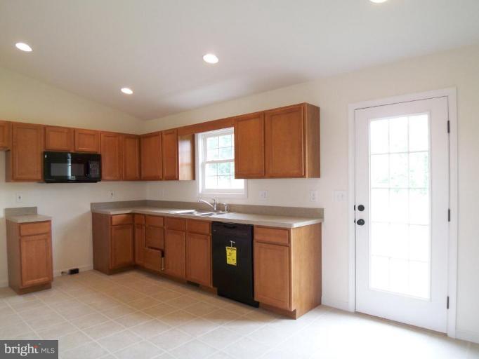 141 Gibson Road Inwood, WV 25428 - Photo 7 of 12 Kitchen