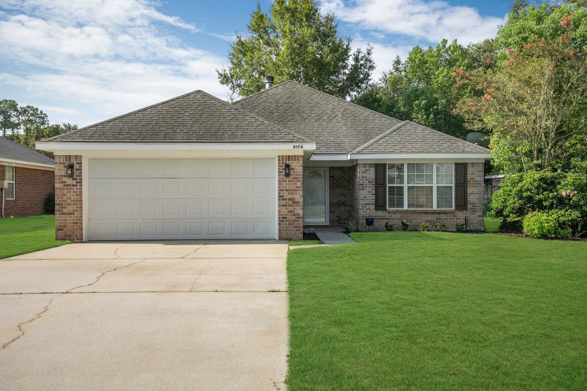 8176 Edgewood Drive Daphne, AL 36526 - Photo 1 of 40