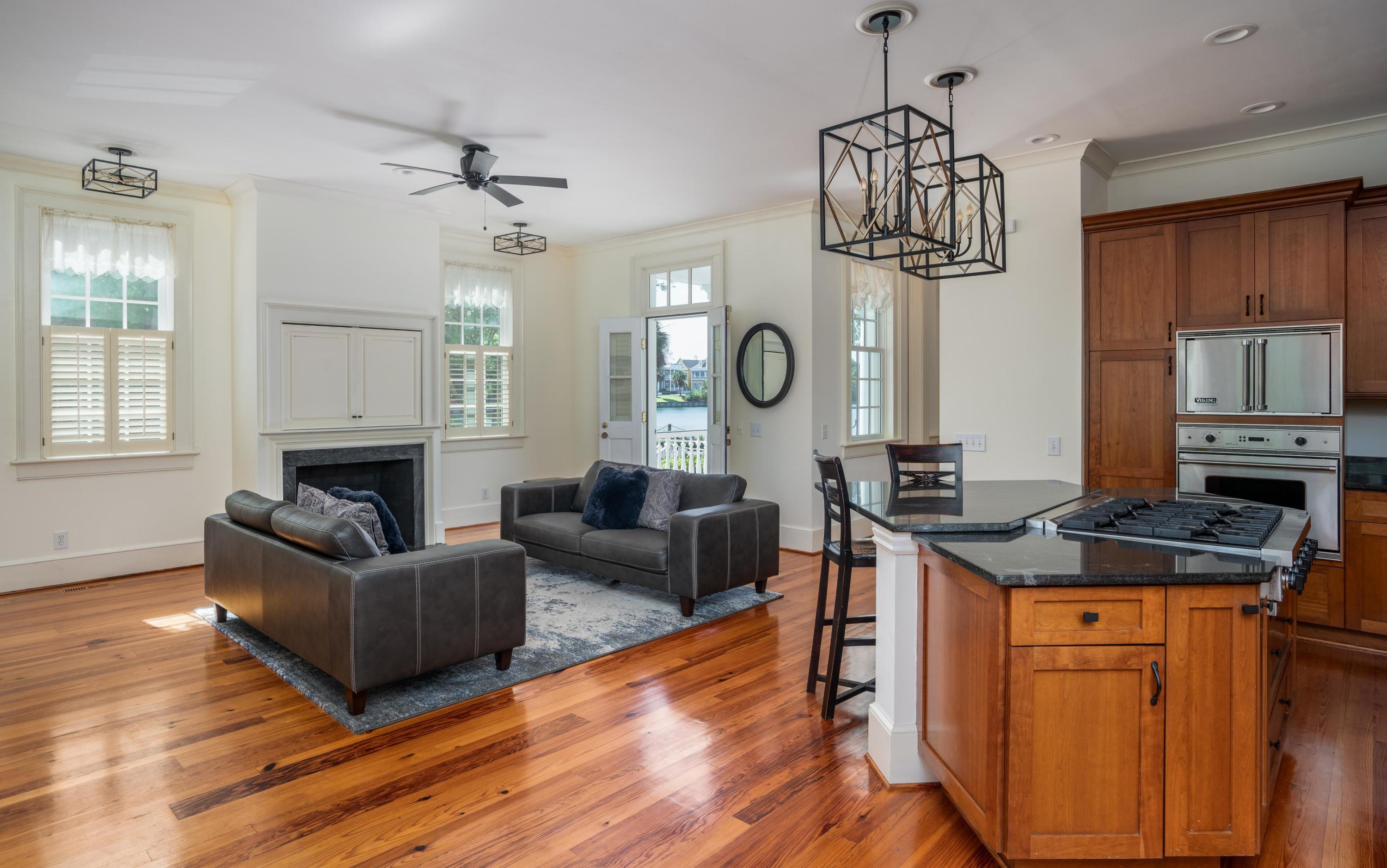72 Sowell Street Mount Pleasant, SC 29464 - Photo 14 of 51 DSC06864-Edit