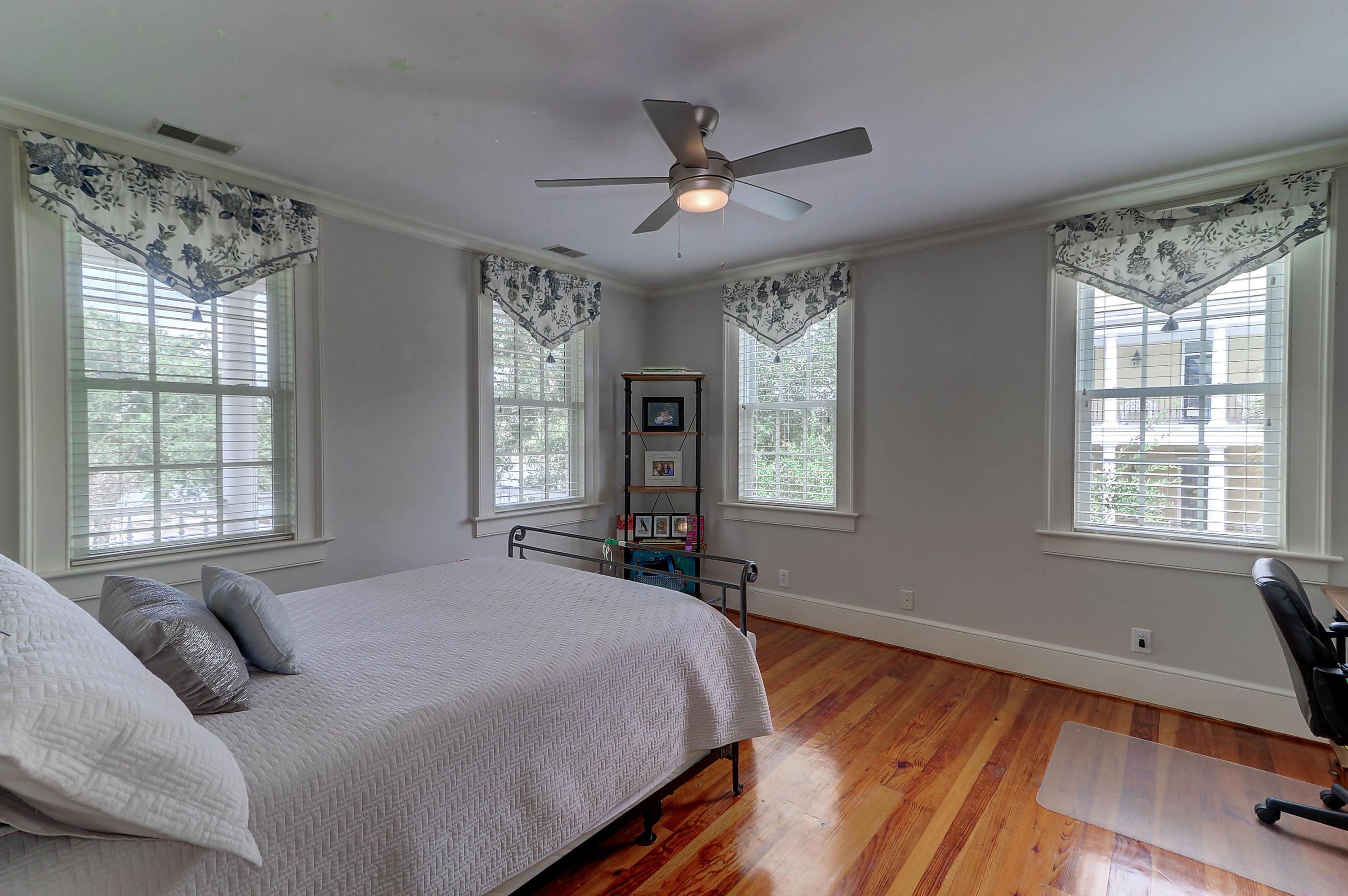 72 Sowell Street Mount Pleasant, SC 29464 - Photo 29 of 51 72 Sowell (48)