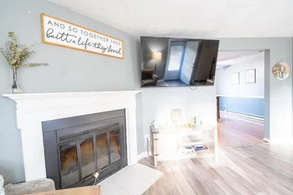 $335,000 | 4 Stonegate Lane, Unit 4, Derry, NH 03038