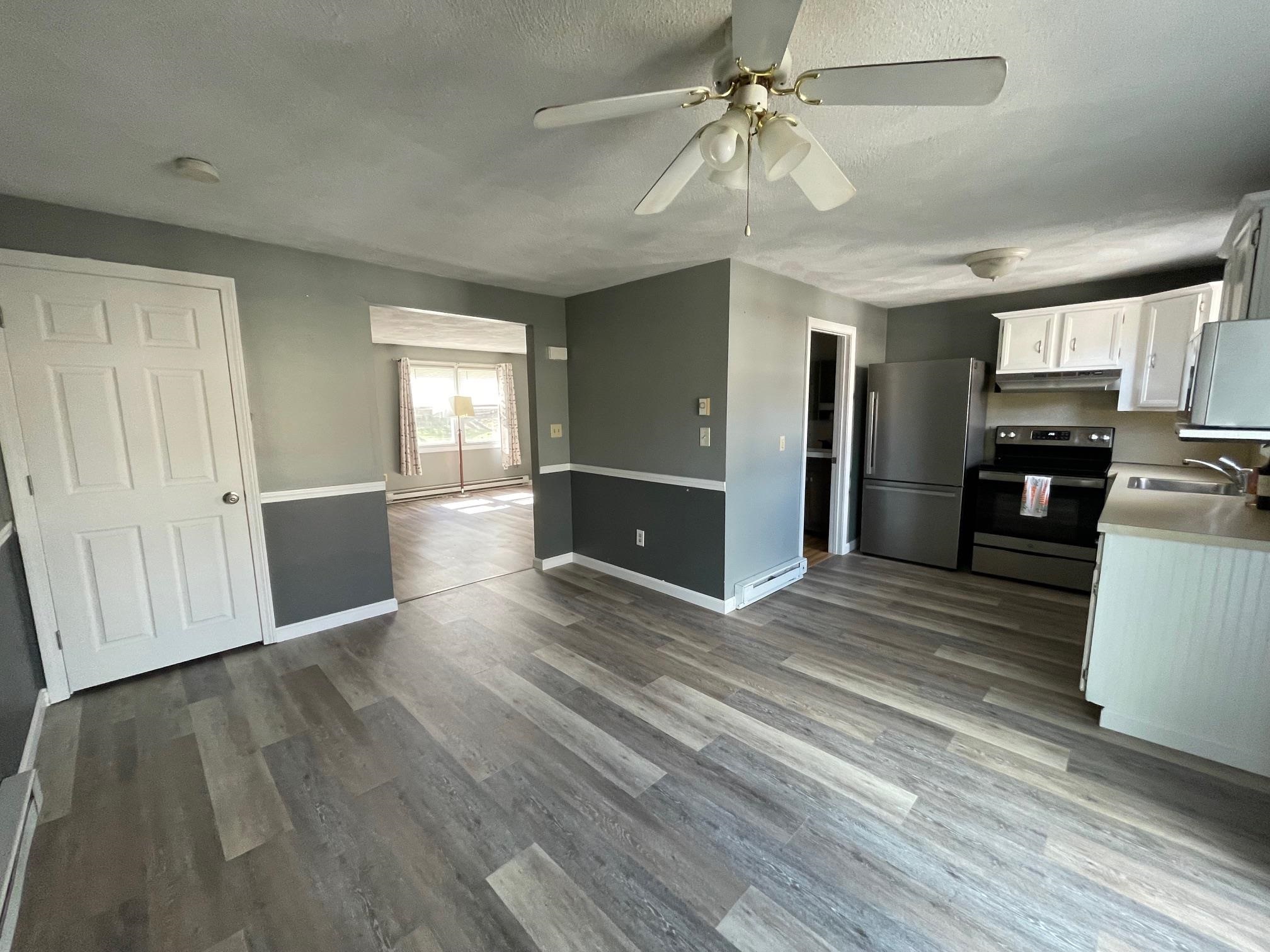 4 Stonegate Lane, Unit 4 Derry, NH 03038 - Photo 6 of 18