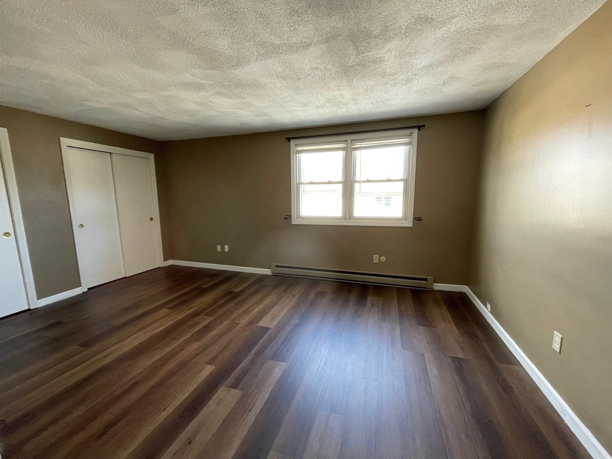 4 Stonegate Lane, Unit 4 Derry, NH 03038 - Photo 8 of 18