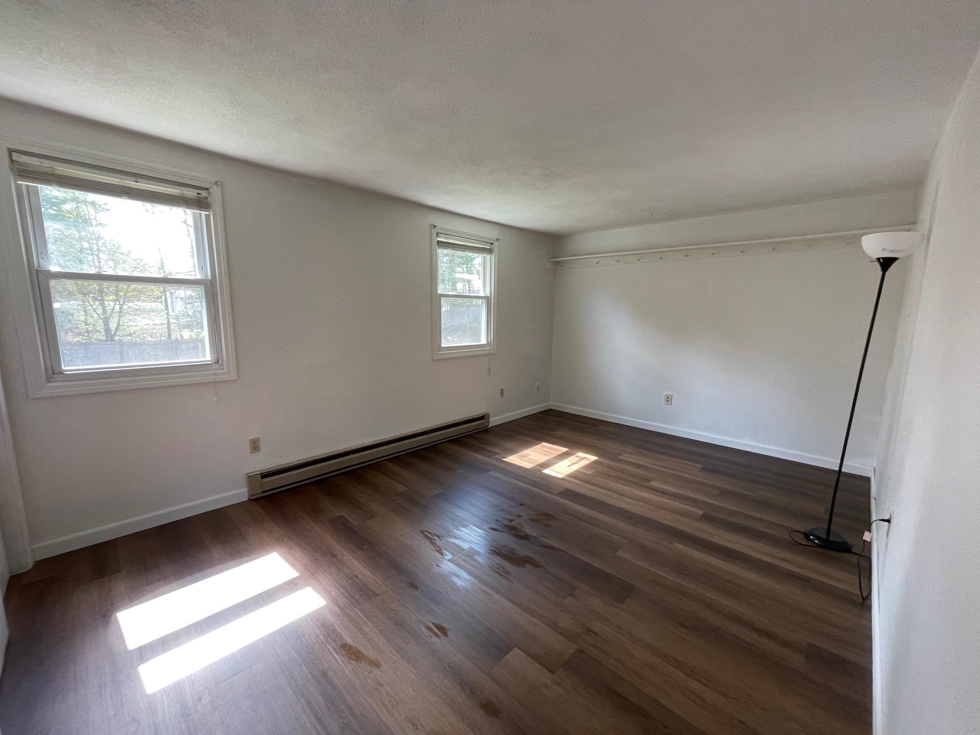 4 Stonegate Lane, Unit 4 Derry, NH 03038 - Photo 10 of 18
