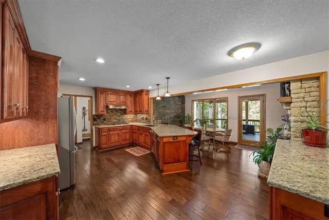 $759,000 | 26104 East 99th Street, Lee's Summit, MO 64086