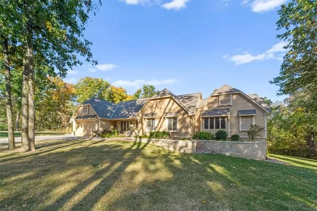 $759,000 | 26104 East 99th Street, Lee's Summit, MO 64086