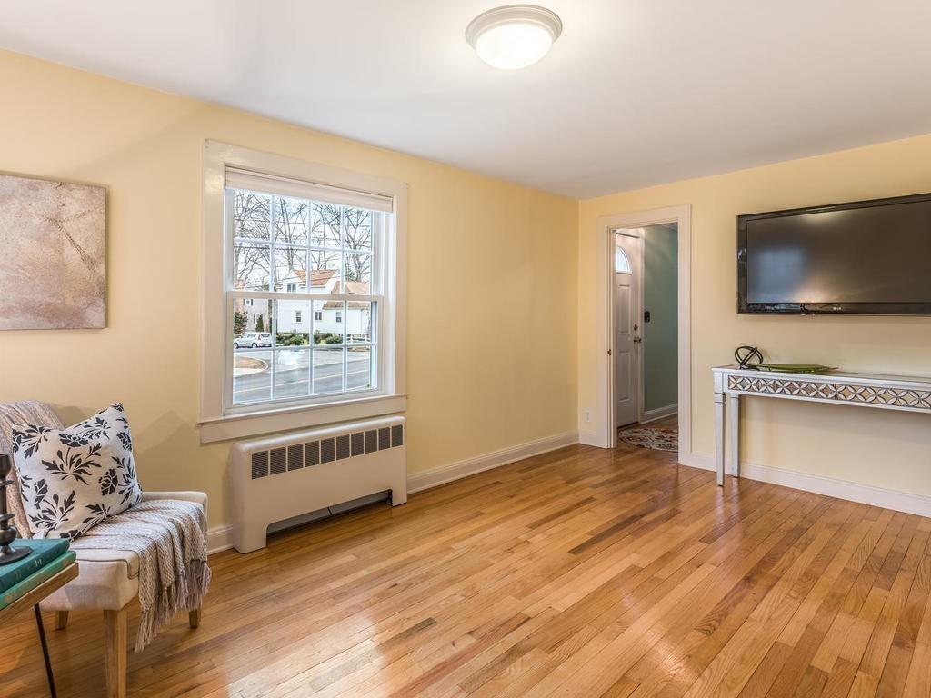 90 John Carver Road Reading, MA 01867 - Photo 14 of 28 Gallery Image 14