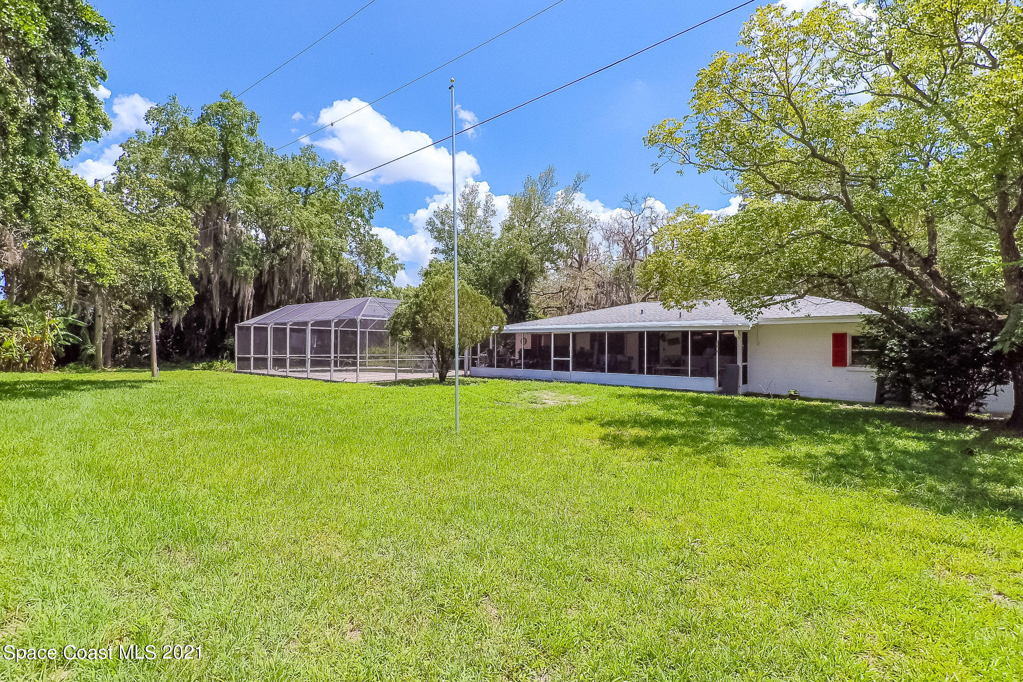 304 North Range Road Cocoa, FL 32926 - Photo 13 of 15 8FAAC6DD-05CA-4FCC-B575-4249F09542A3