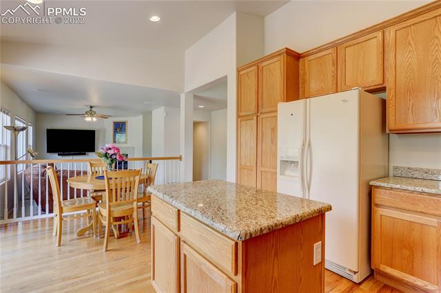 189 Avocet Loop Colorado Springs, CO 80921 - Photo 7 of 32 Gallery Image 7