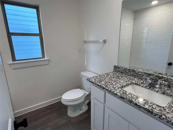 $1,295 | 2526 South Fannin Avenue, Denison, TX 75020