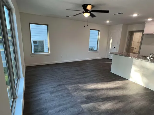 $1,295 | 2526 South Fannin Avenue, Denison, TX 75020